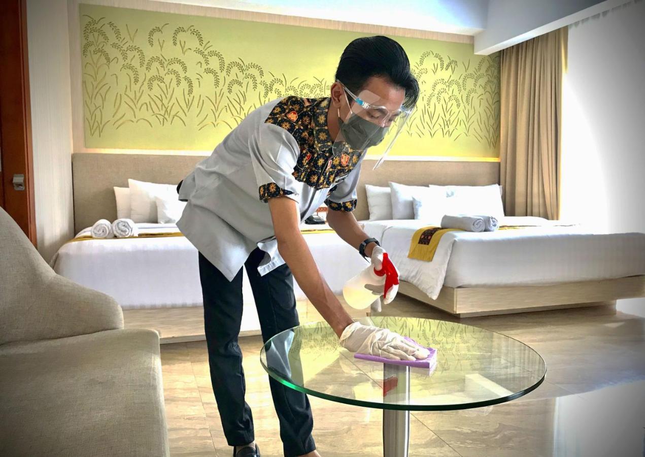 Kj ホテル ジョグジャカルタ エクステリア 写真